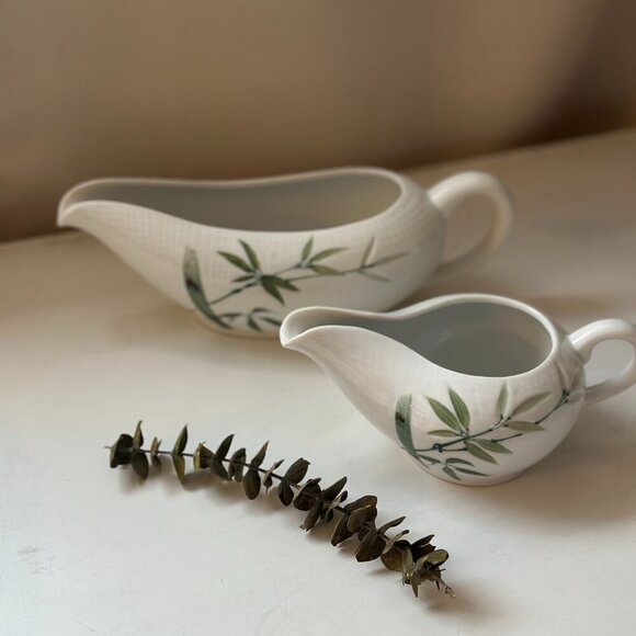 Hand Painted Bamboo Made in Japan Gravy Boat and Creamer - Picture 6 of 6